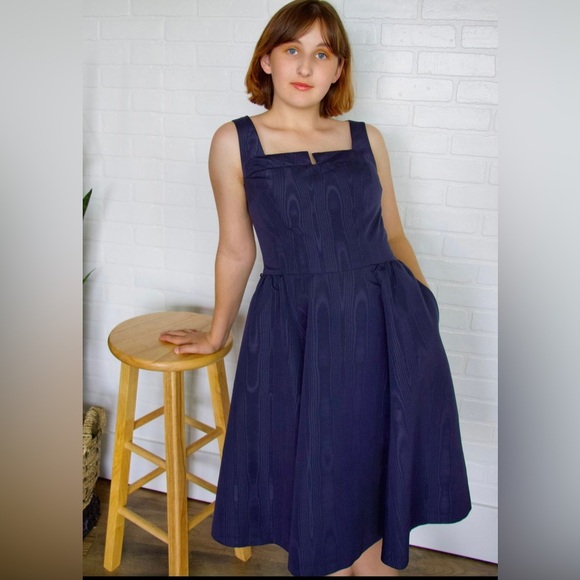 ISAAC MIZRAHI for TARGET ~Blue Watered Taffeta Dress ~Retro 50’s Styling ~Size 4 - Picture 1 of 9
